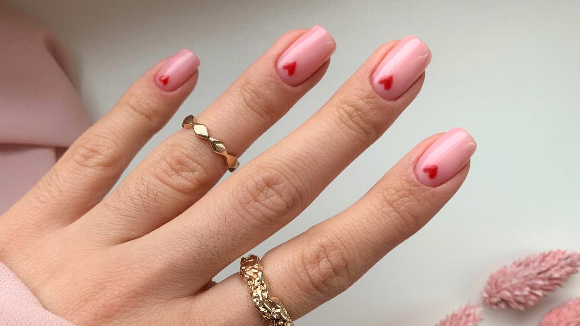 Pretty in Pink: Nageldesigns inspiriert von Barbie - Doonails