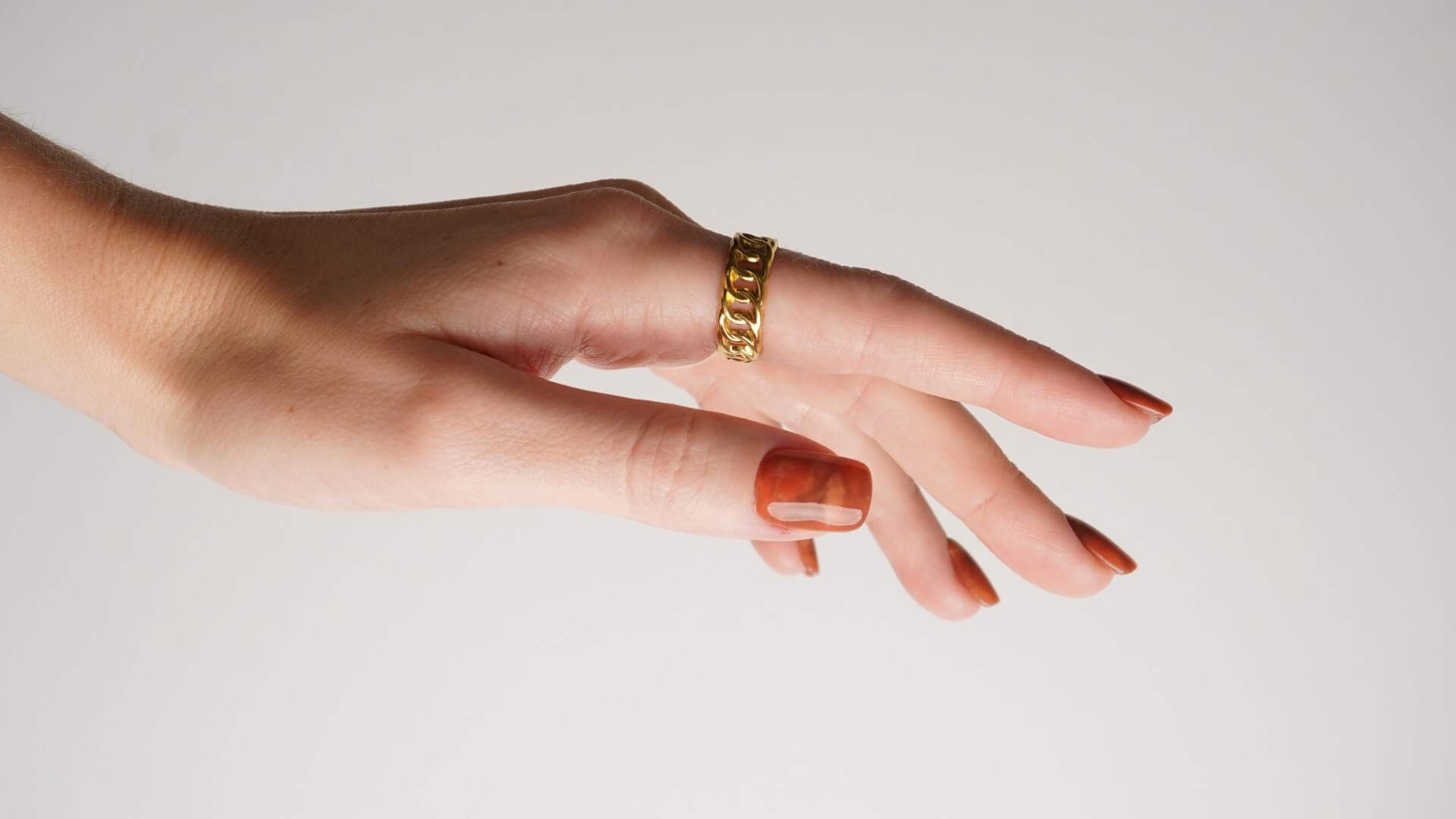 Jetzt wird’s wild: 3 einfache Animal Print Nageldesigns zum Nachmachen - Doonails