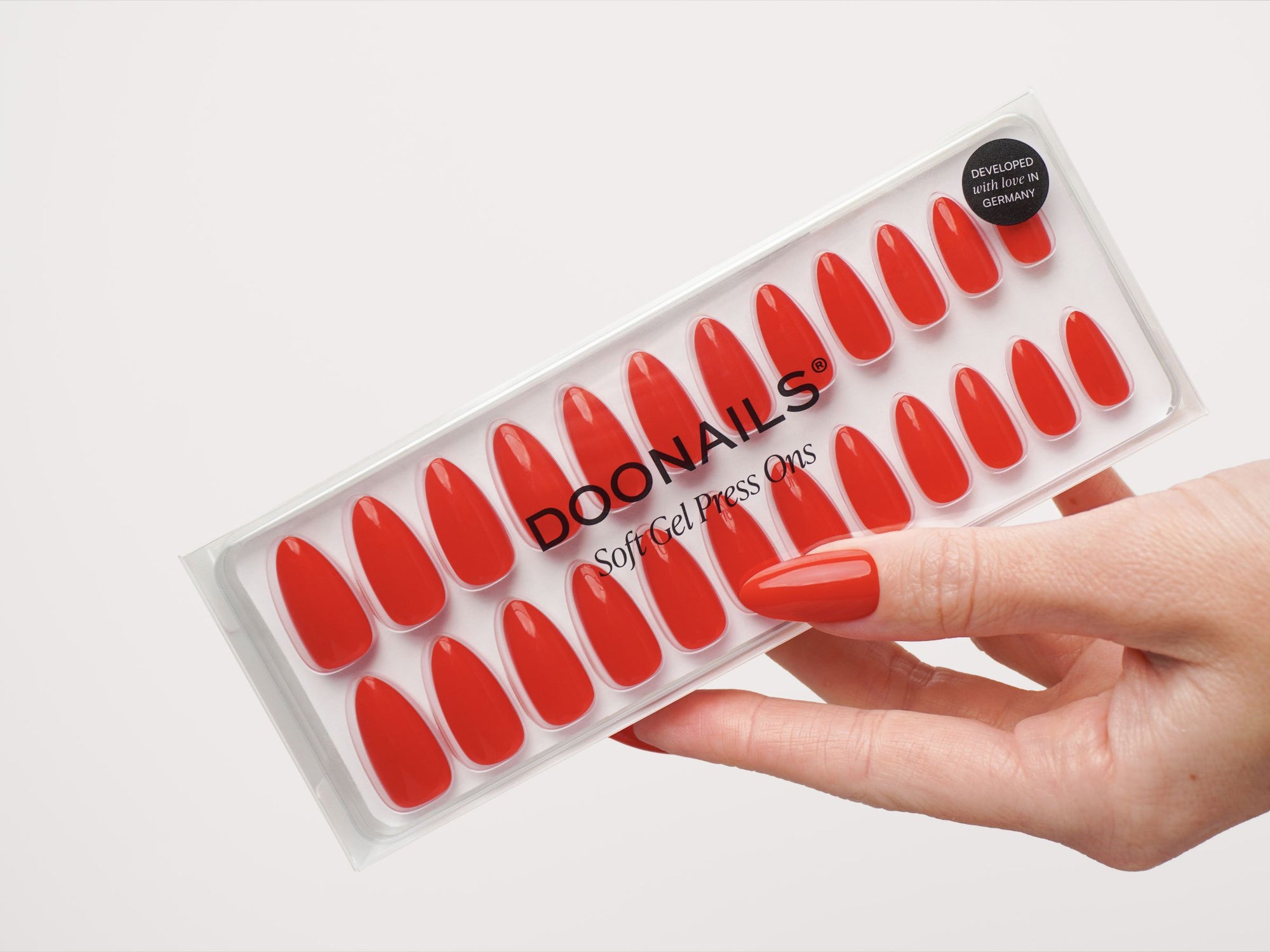 Pastel lila Soft Gel Press Ons Verpackung in der Form almond