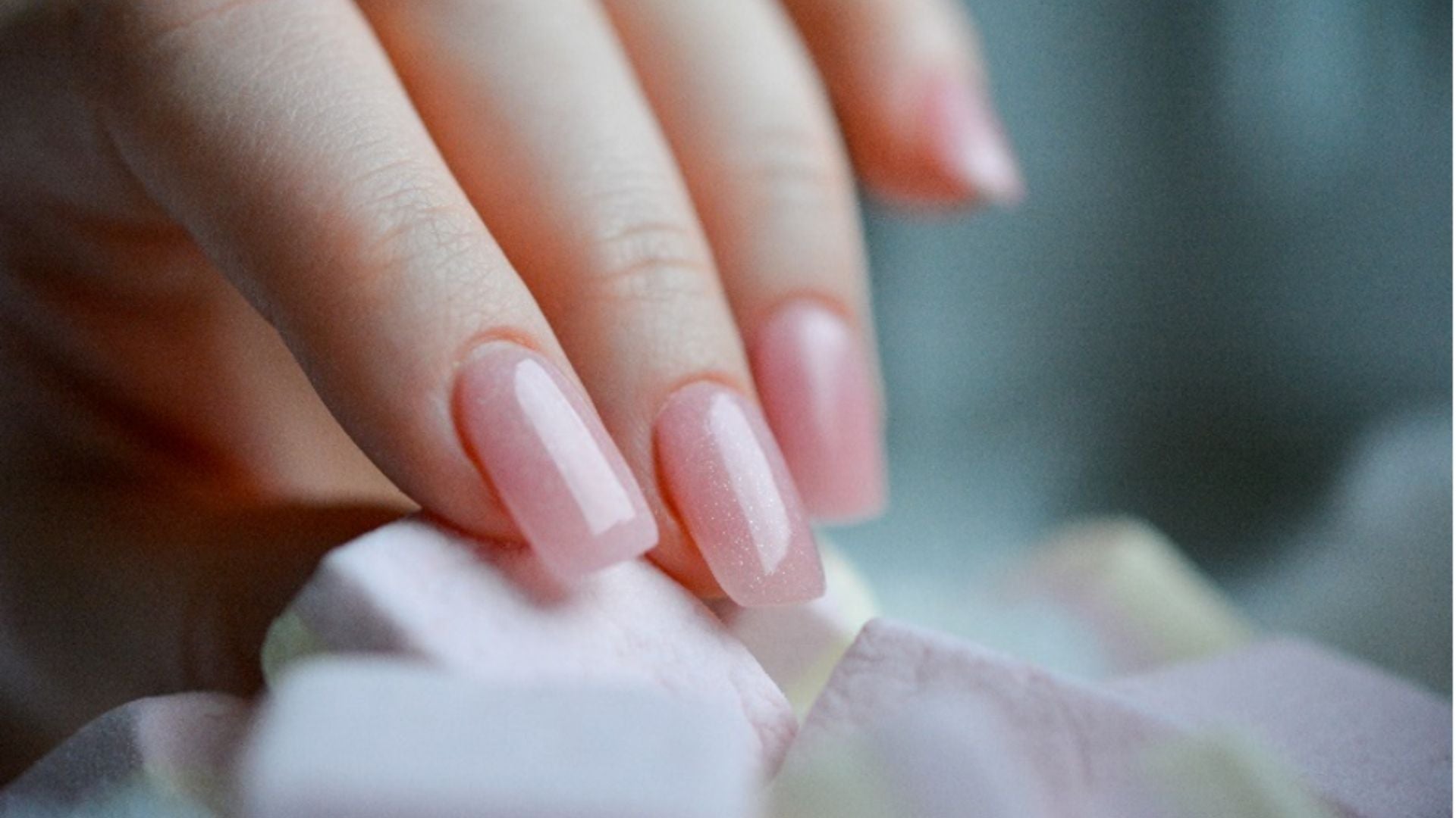 Marshmallow und First Kiss – die aufregenden Glitzerdesigns von Doonails sind da!
