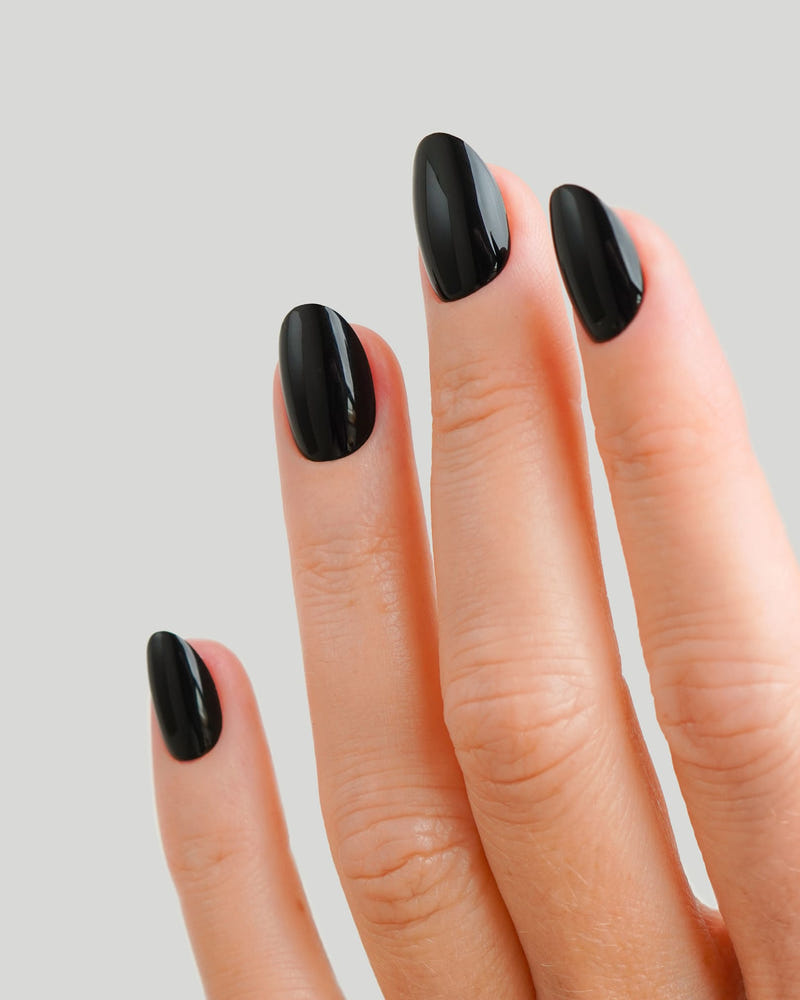 Dark Dream Short Round Soft Gel Press Ons