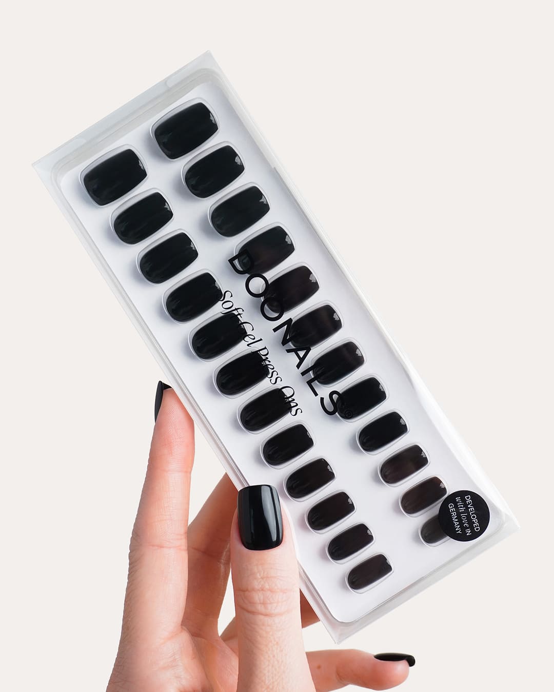 Soft Gel Press Ons Dark Dream Verpackung