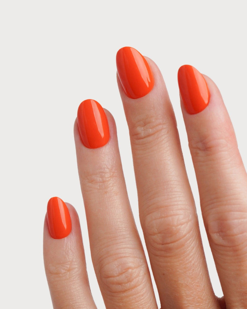 Dolce Vita Short Round Soft Gel Press Ons