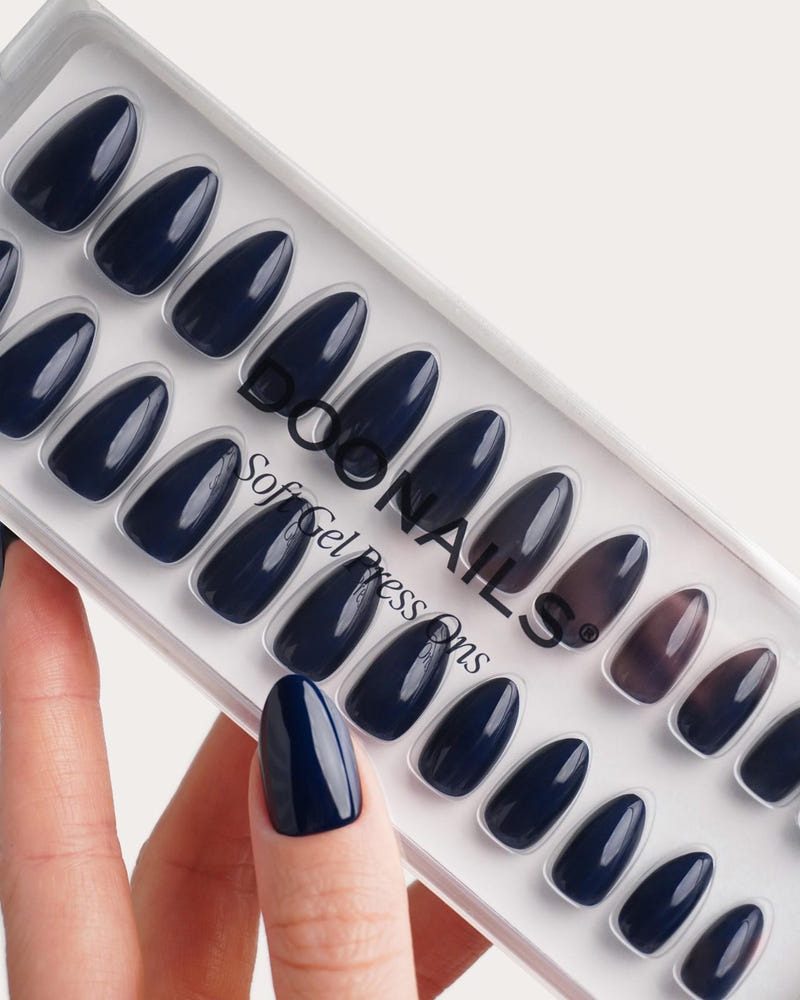 Ocean Short Almond Soft Gel Press Ons 