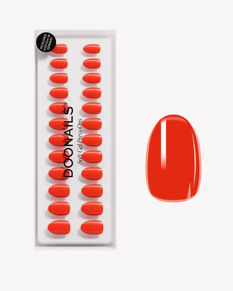 On Fire Short Round Soft Gel Press Ons - Doonails