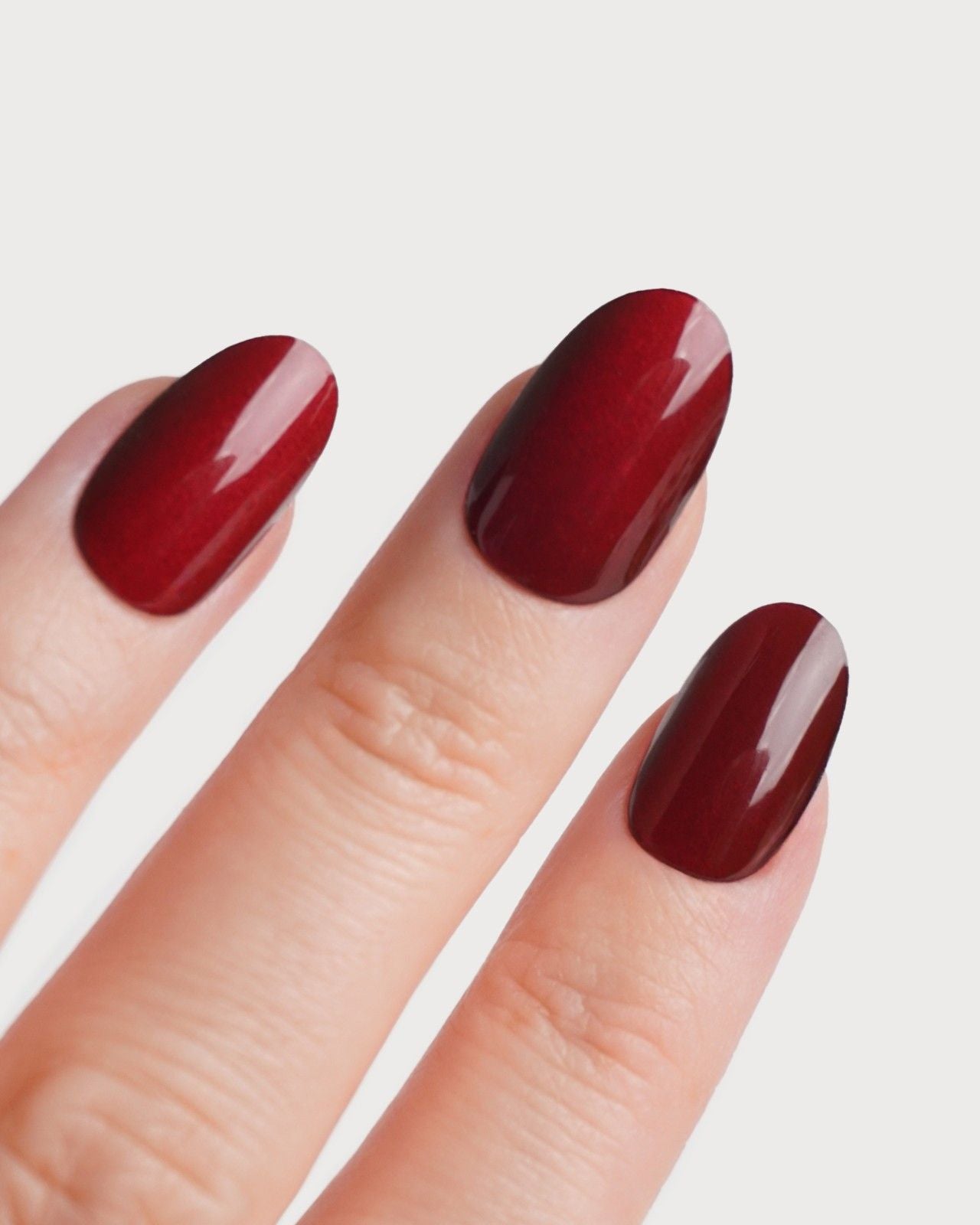 Red Cat Eye Gel Strips