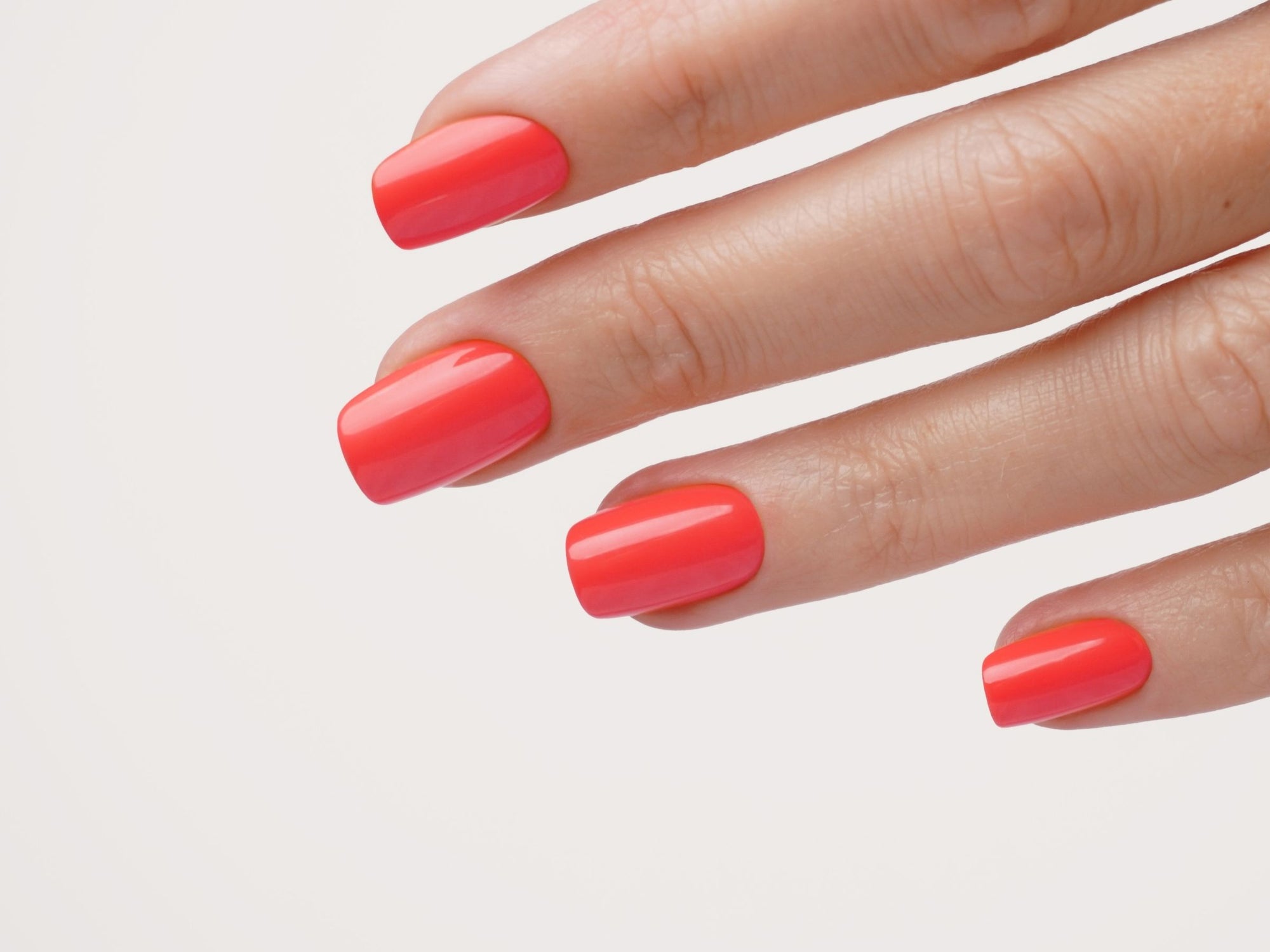 Coralfarbene Press On Nägel