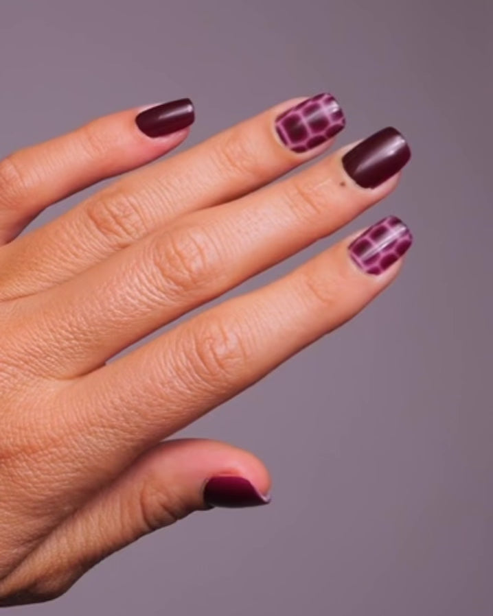 Limited Edition Venomous Plum Short Square Soft Gel Press Ons