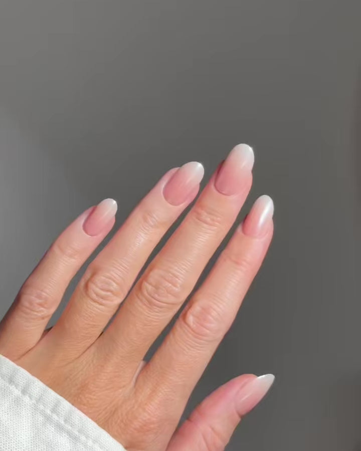 Glazed Babyboomer Medium Round Soft Gel Press Ons