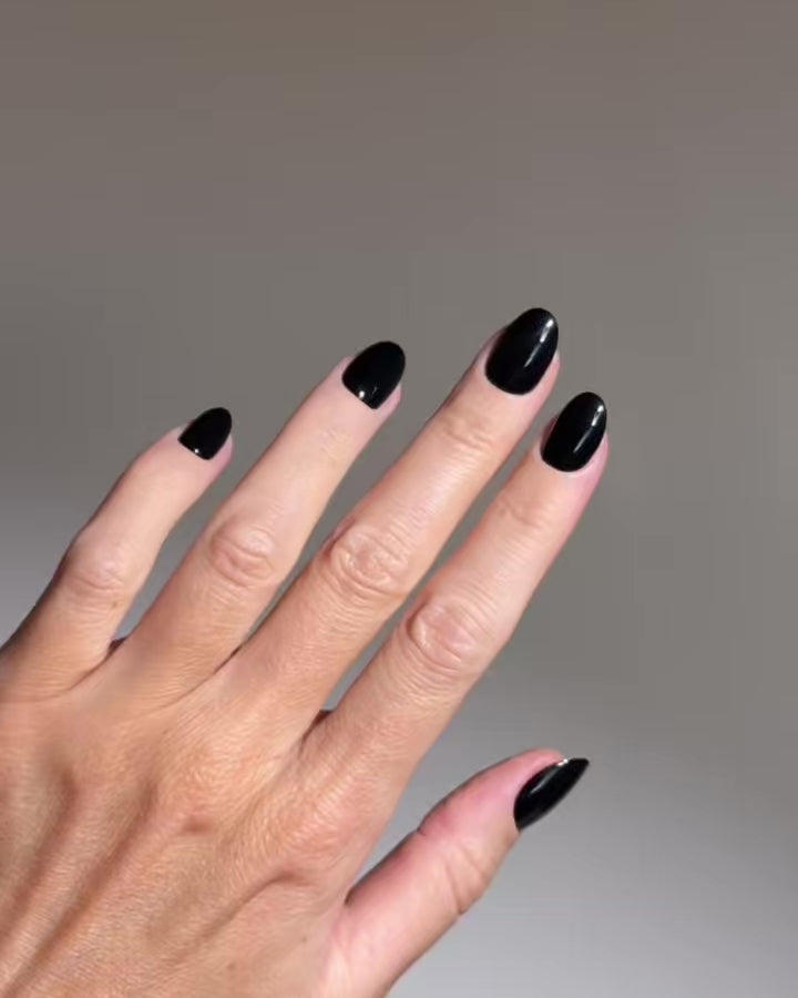 Dark Dream Short Round Soft Gel Press Ons